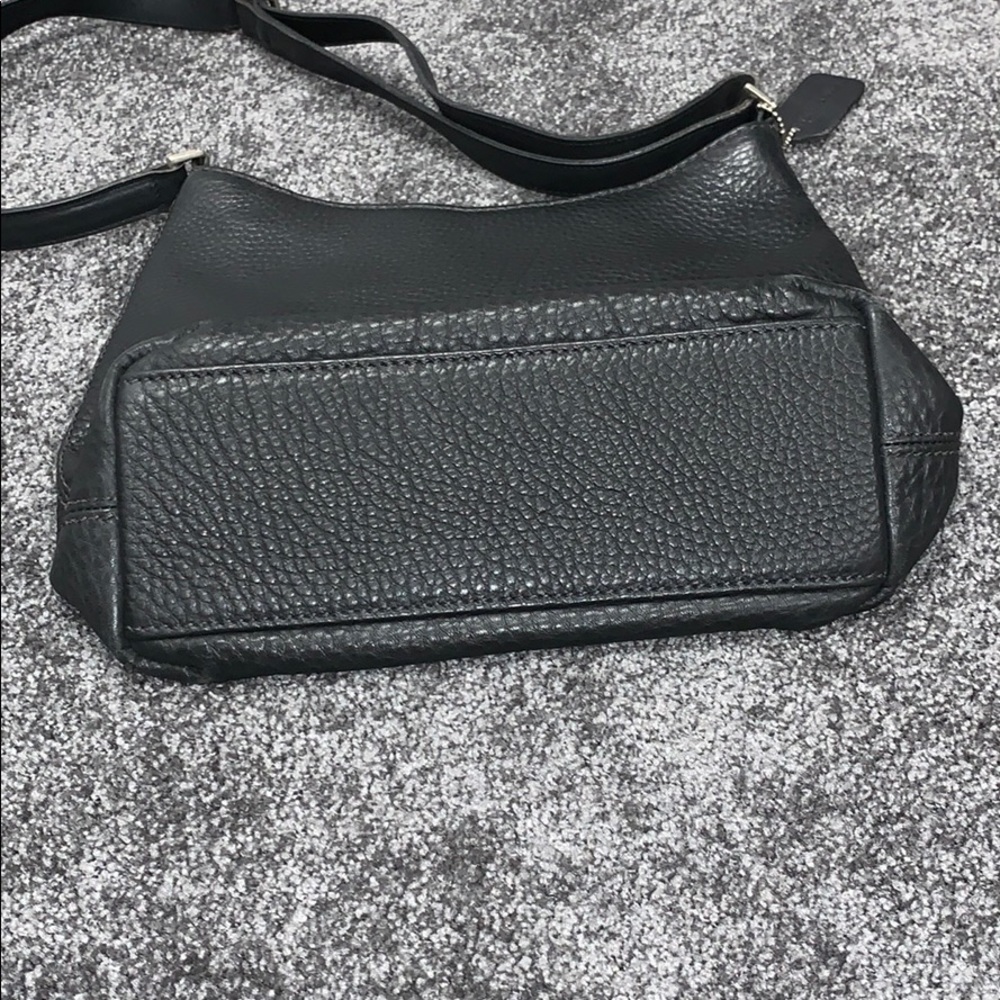 Vintage Coach Black Leather Crossbody Bag w/adjustable strap - Picture 6 of 13